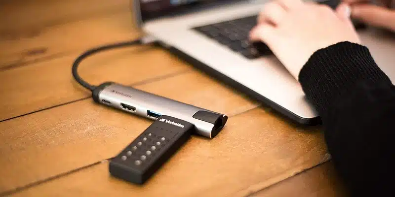 Les avantages d'une clé USB de 1 To pour le stockage de données